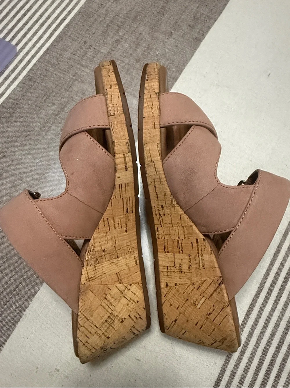 Unstructured By Clarks Women's  Soft pink-taupe leather sandals